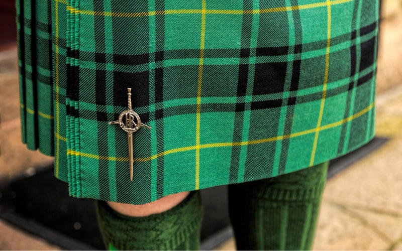 How Do I Wear a Kilt Pin? – Help Centre