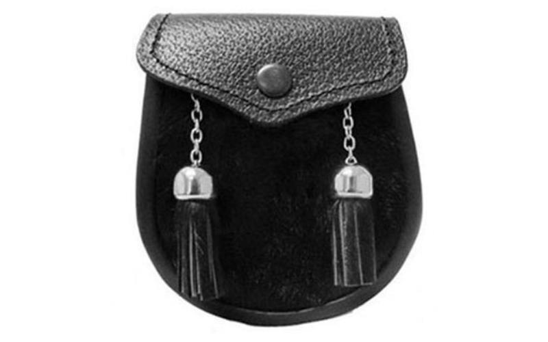 Boys Black Cowhide Sporran With Two Tassels.jpg