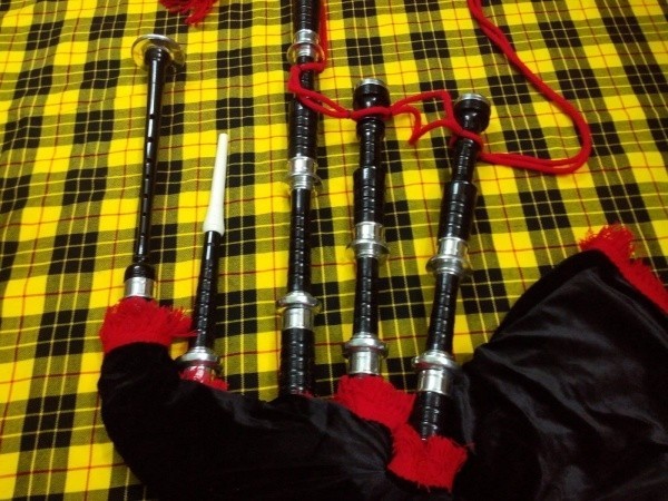 tc_scottish_bagpipe_highland_rosewood_.jpg