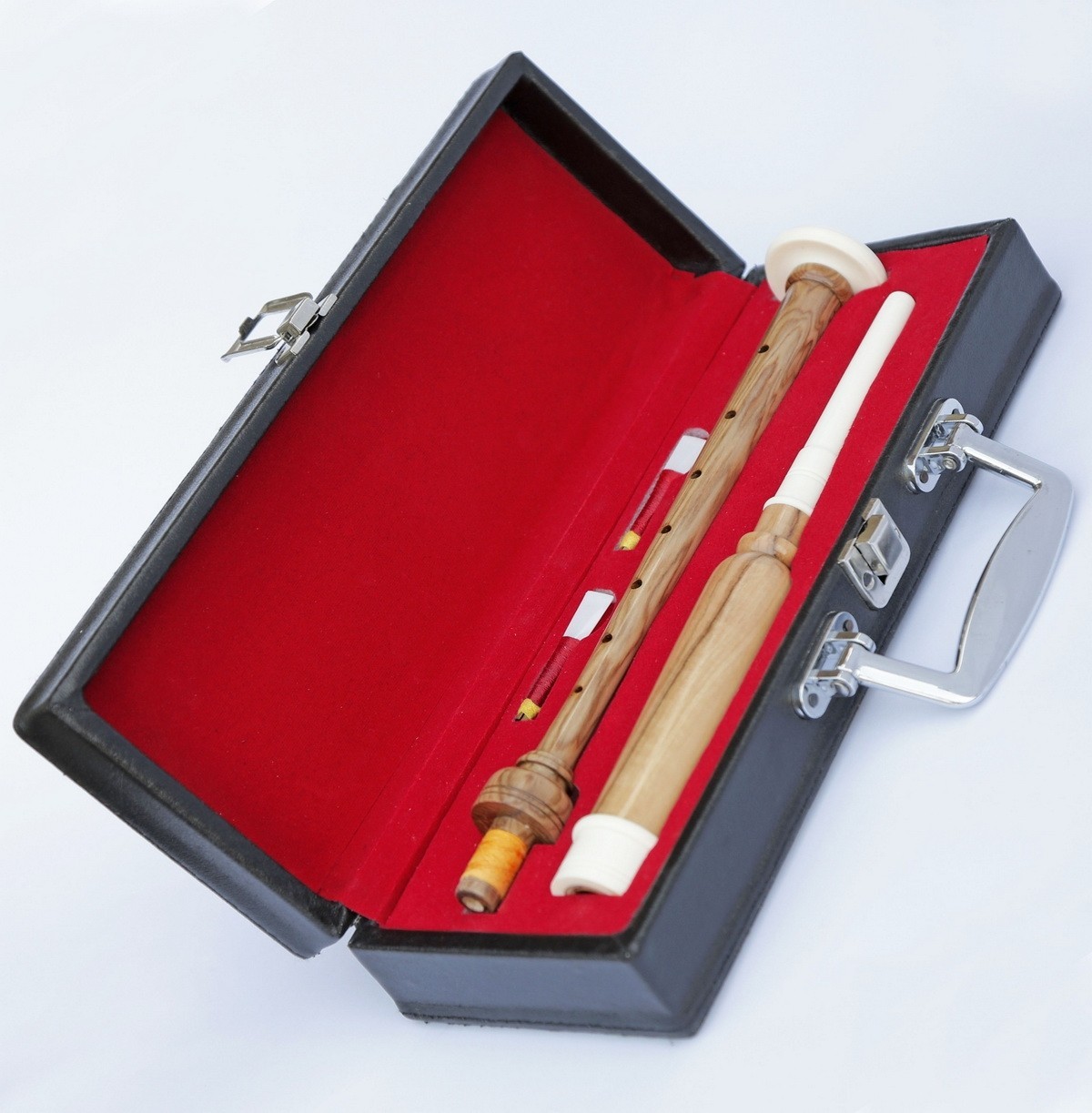 cocus_wood_practice_chanter_gift_box_resize.jpg